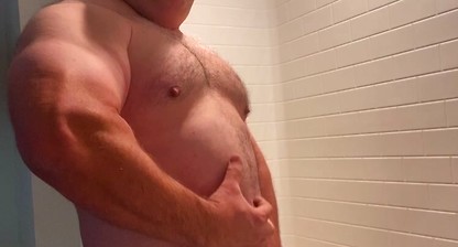 Bear Daddy been producing so much Semen that he gotta pump a load out before the gym.