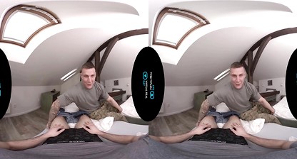 VirtualRealGay.com - Hot soldier
