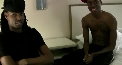 Dontrez Gets Some Good Dick and Facial from Hoody LaVaye