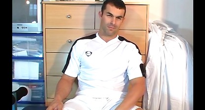 Out official scene: Not a fake hetero gets sucked by a guy for his 1rst time life
