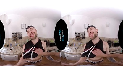 VirtualRealGay.com - The morning after