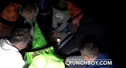 Amazing porn fuck bareback in the night in HALLOWEEN during the night ceremony Crunchboy