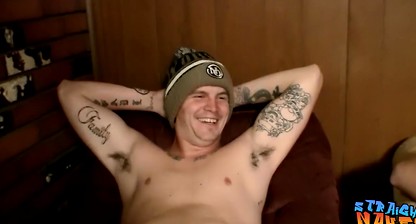 Straight guys Lex Lane and Daniel Delong masturbate in group