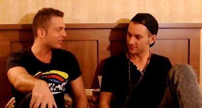 Young amateurs Ashton Hardwell and Hayden Colby anal breed