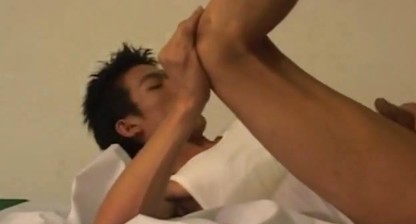 Skinny Asian gets sucked and ass licked by roommate