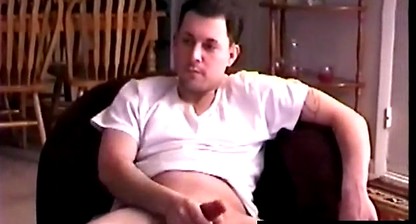 Jerking straight jock gets his hard dick blown by DILF