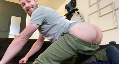 Thyle Knoxx Fingers His Asshole and Strokes His Cock Live On Jerkmate Tv