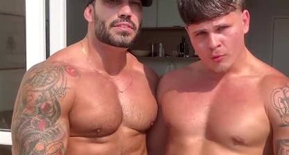 DiegoM And Pacco Bros Chilling